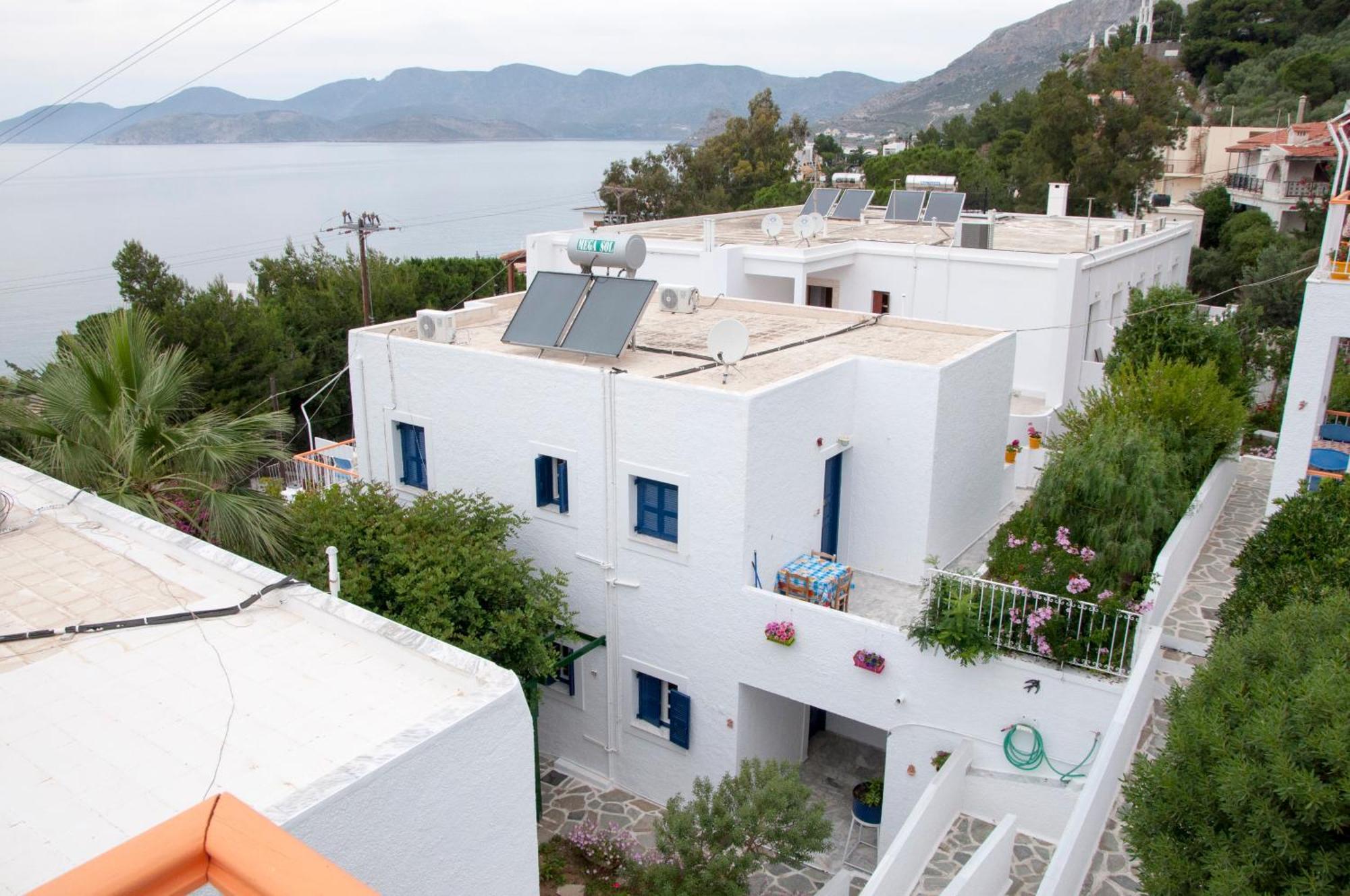 Tatsis Apartments Masouri Exteriör bild