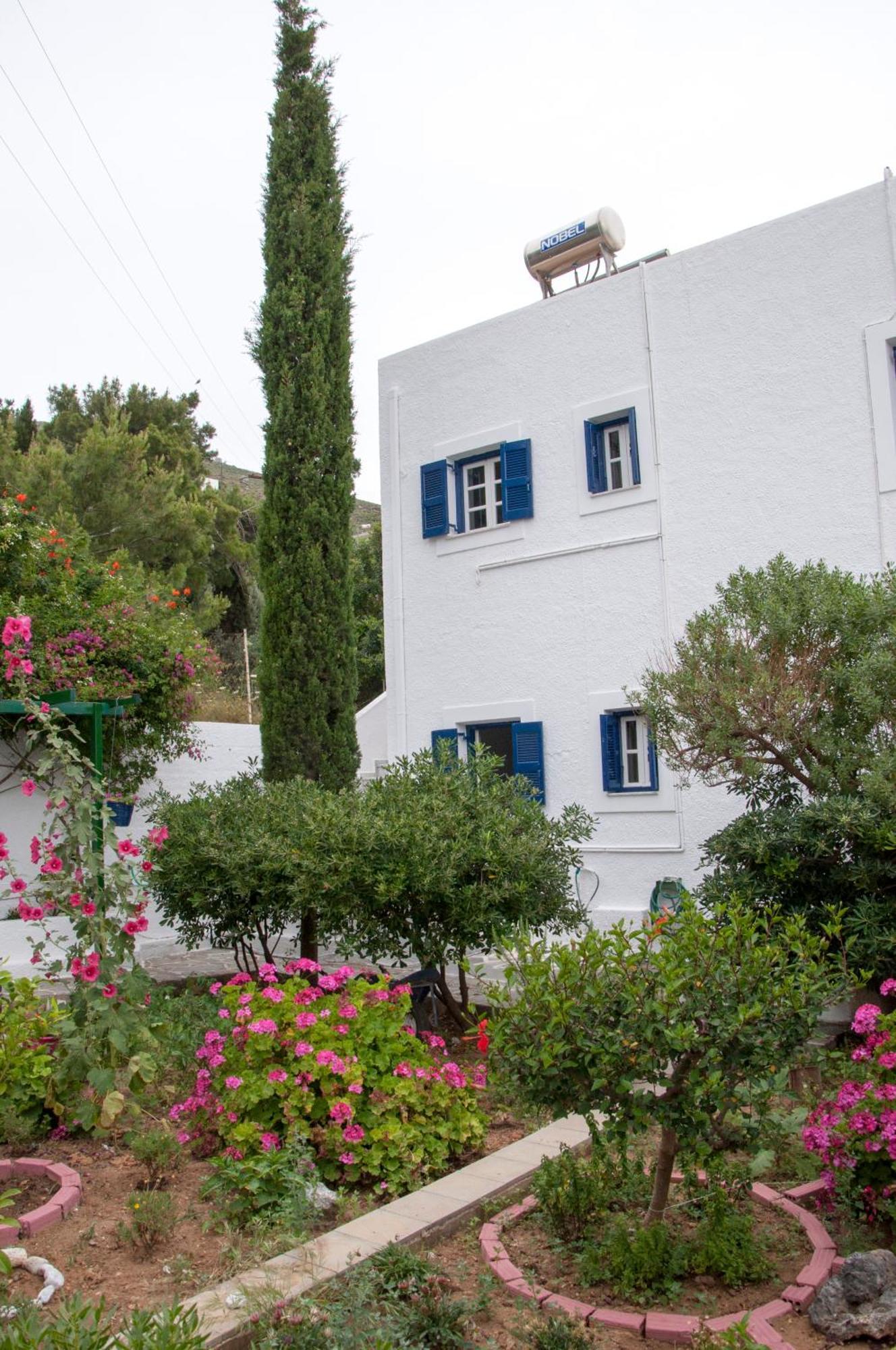 Tatsis Apartments Masouri Exteriör bild