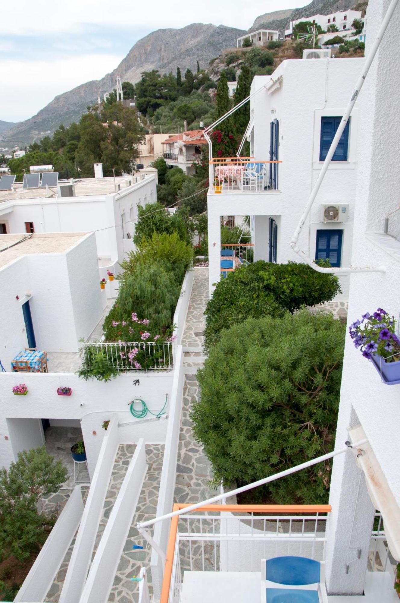 Tatsis Apartments Masouri Exteriör bild