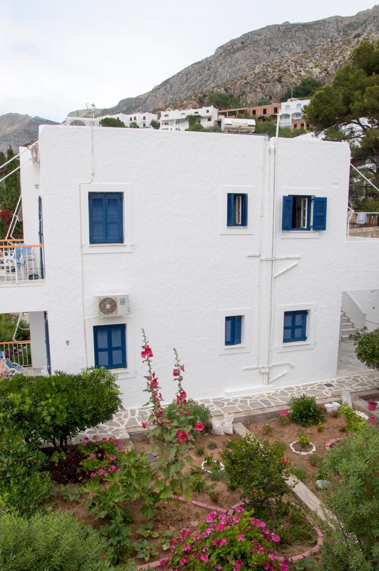 Tatsis Apartments Masouri Exteriör bild