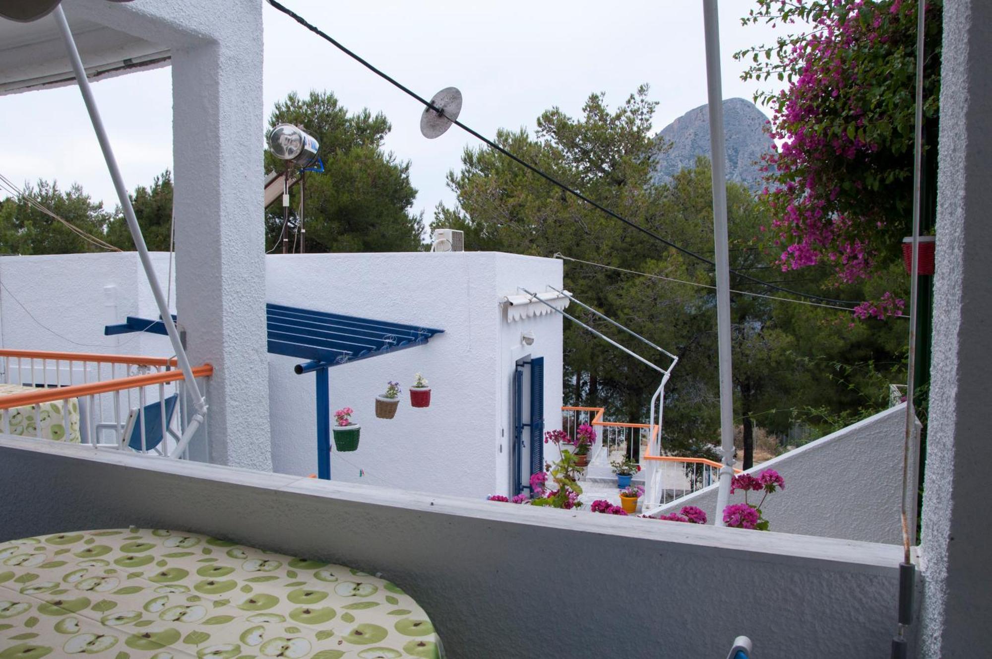 Tatsis Apartments Masouri Exteriör bild