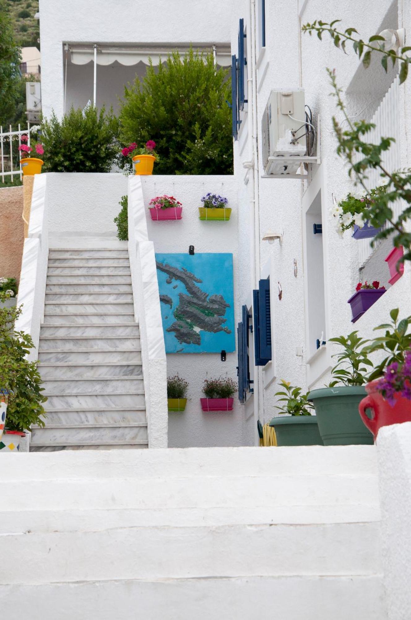 Tatsis Apartments Masouri Exteriör bild