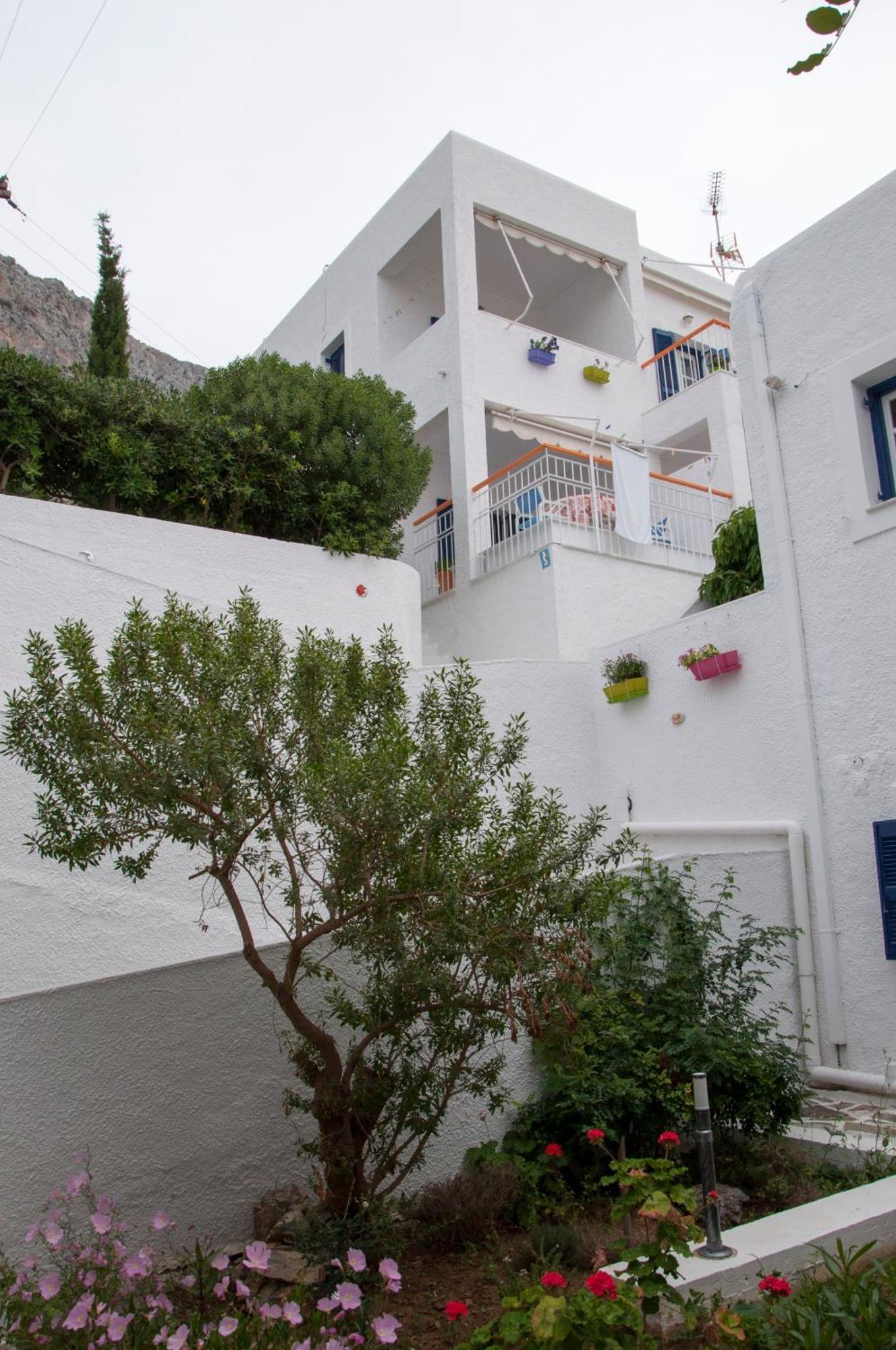 Tatsis Apartments Masouri Exteriör bild