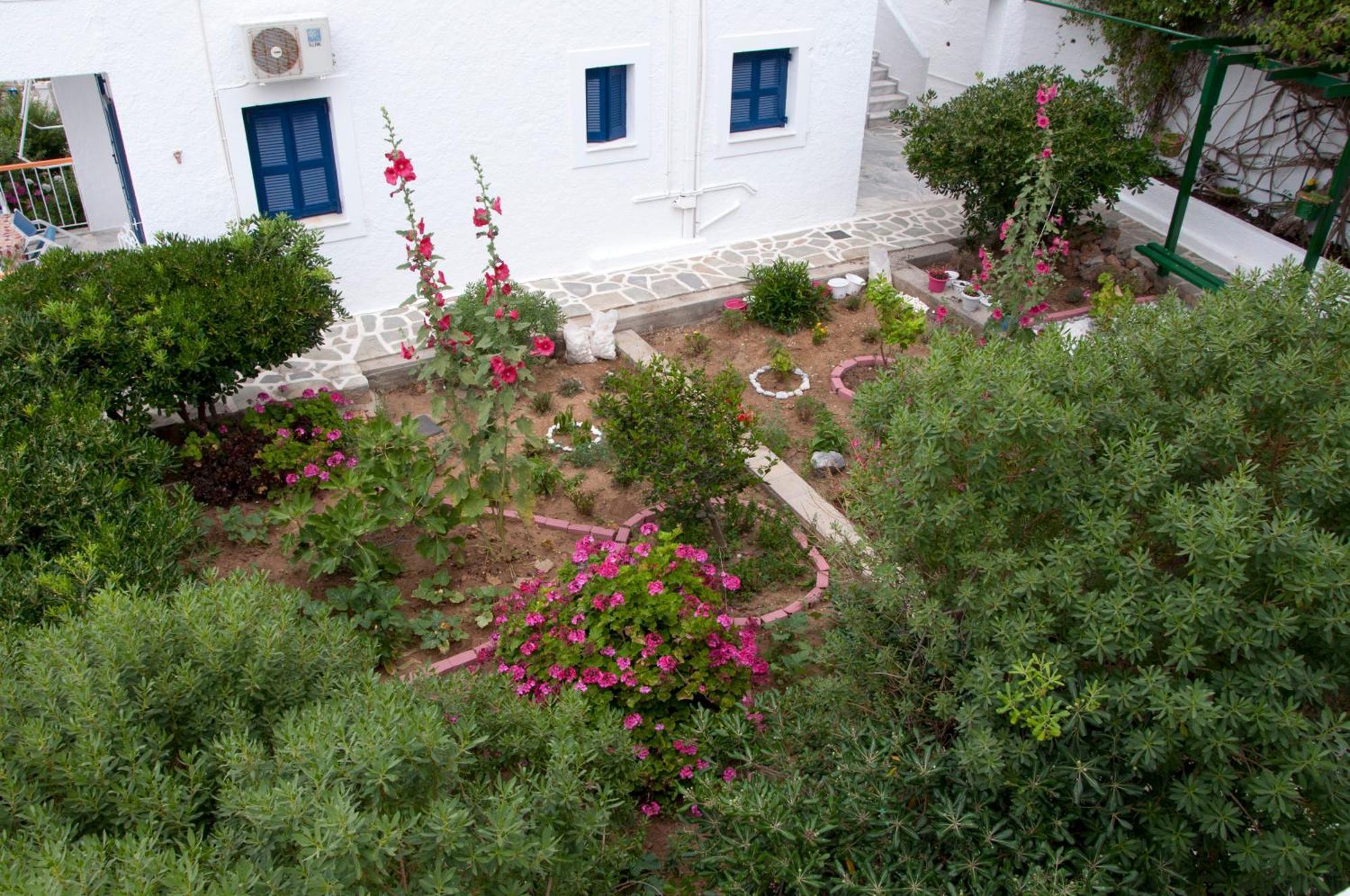 Tatsis Apartments Masouri Exteriör bild