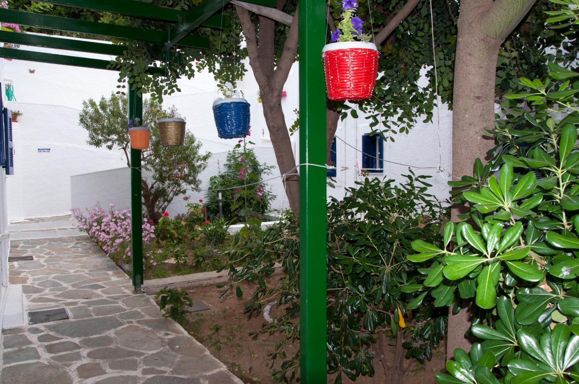 Tatsis Apartments Masouri Exteriör bild